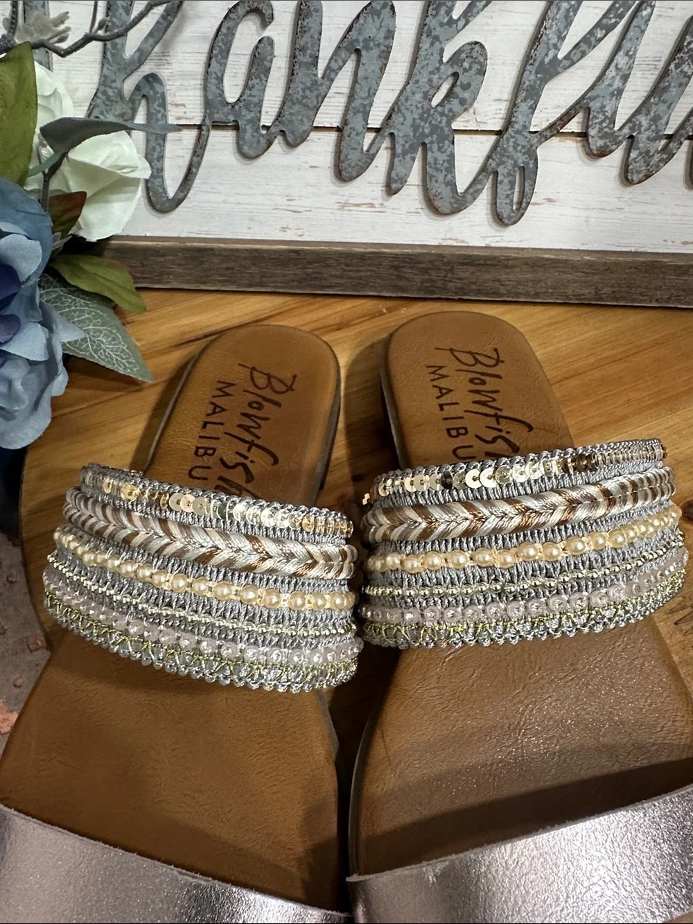 NWOT Beaded Metallic Brinze and rose gold Slide Sandals for Women